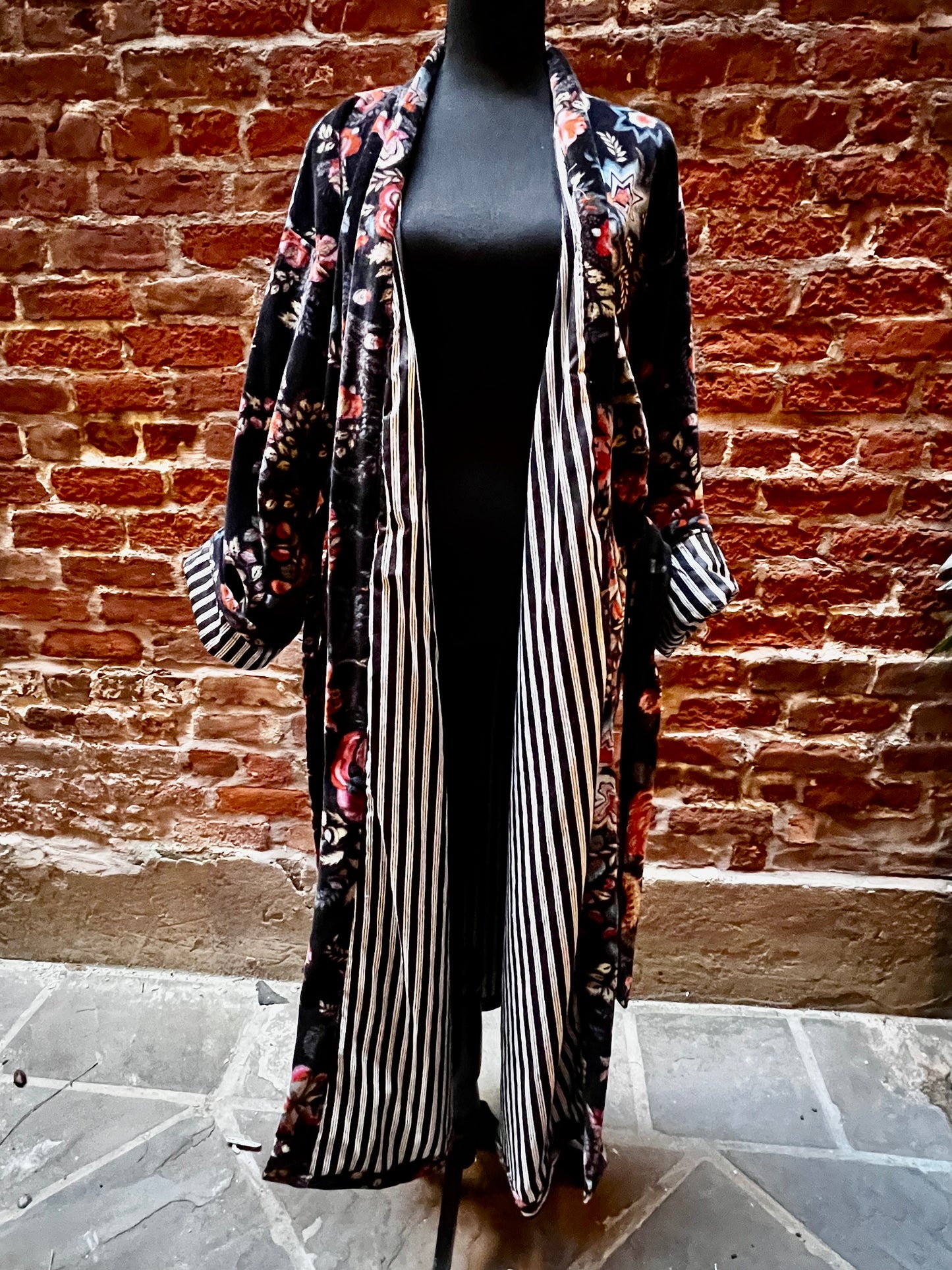Kimono Velvet Luxury Black Floral with Stripe Lining